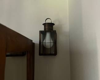 Light fixtures available 