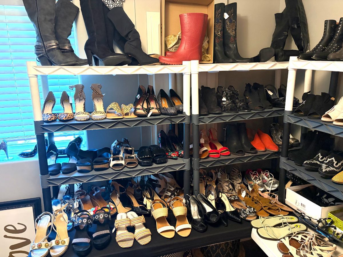 Huge collection of New and like new shoes including brands such as   LSize 8 1/2-9 1/2 Dolce vita  Christian Siriano  R2 Sophia Milano  Hippie laundry  Donald Pliner JG Frye  Sam Edelman BCBG  Kate spade  BEBE Vince Anne Klein  Jessica Simpson  Betsy Johnson  Soft Michael Kors  Cole Haan  Catherine Malandrine 