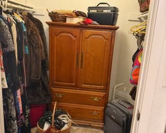 Armoire