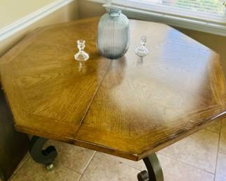 Dinning Table 