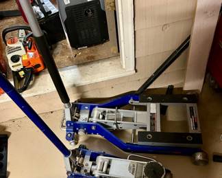 PITTSBURGH MOTORCYCLE / ATV LIFT • U.S. GENERAL ALUMINUM FLOOR JACK