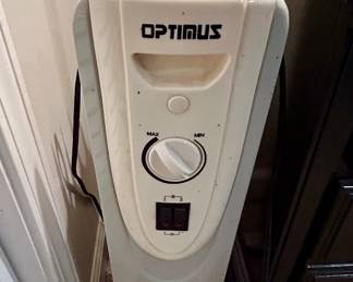OPTIMUS OIL-FILLED RADIATOR HEATER