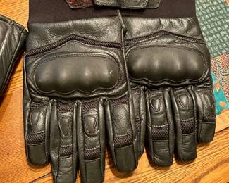 ARMORED LEATHER MOTORCYCLE GLOVES
