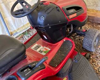 CRAFTSMAN YT3000 RIDING MOWER