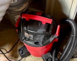 Wet/Dry Shop Vacuum