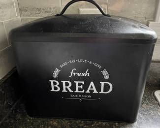 Baie Maison Farmhouse Bread Box