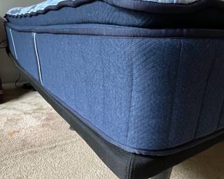 Stearns & Foster Estate Collection Queen Adjustable Bed Set