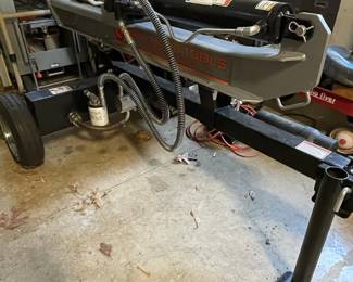 Dirty Hand Tools 22 Ton Log Splitter