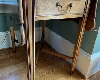Statton Private Collection Drop-Leaf End Table