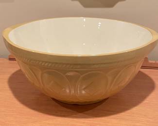 T.G. Green Gripstand Mixing Bowl - 2's Size - 1977