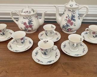 Wedgwood Williamsburg Potpourri Tea Service
