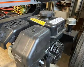 Dirty Hand Tools 22 Ton Log Splitter