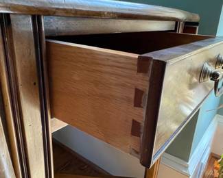 Statton Private Collection Drop-Leaf End Table