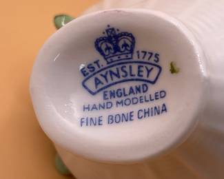 Aynsley Fine Bone China Christmas Rose Basket
