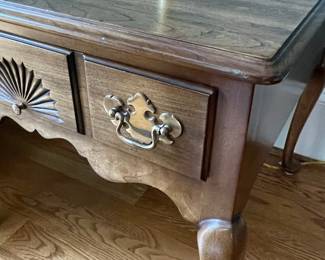Statton Americana Collection Fan-Carved Side Table