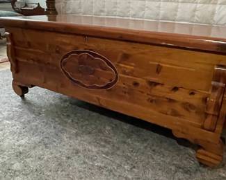 Lane Altavista Cedar Chest