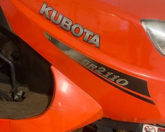 Kubota GR2110 Garden Tractor