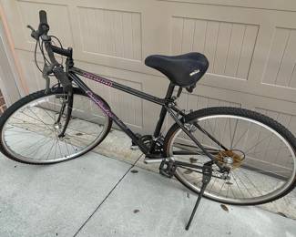 Specialized Crossroads Trail Hybrid Bicycle