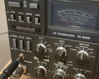 Kenwood TS-940S HF Transceiver