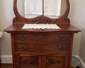 Victorian Era Quarter Sawn Oak Washstand with Lyre-Form Towel Bar and Serpentine Drawer