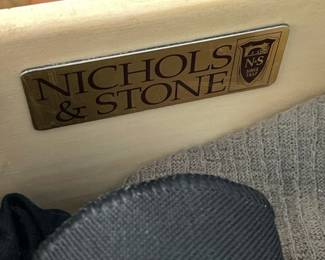 Nichols & Stone Traditional Gentleman's Chest