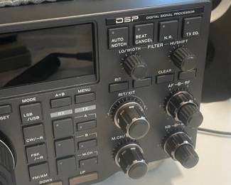 Kenwood TS-870S HF Transceiver