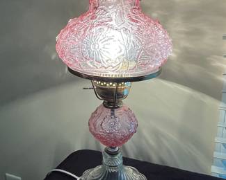 Vintage Pink Hobnail and Floral Pattern Gone-With-The-Wind Lamp