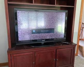 Large entertainment center, two separate end/side pieces also available separately