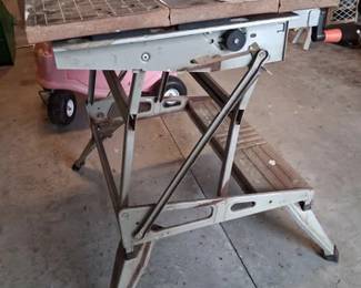Black & Decker Workmate 425 portable folding workbench