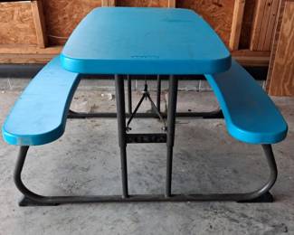 Lifetime children's picnic table