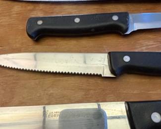 J.A. Henckels International Eversharp Pro Knife Set third image
