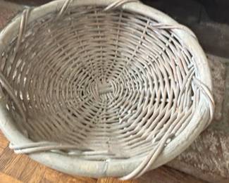 Woven Willow Oval Tray Basket second image