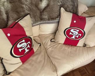 San Francisco ers Striped Decorative Throw Pillows