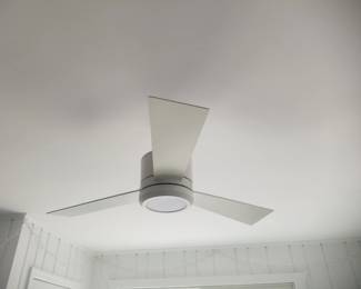 Lighted ceiling fan