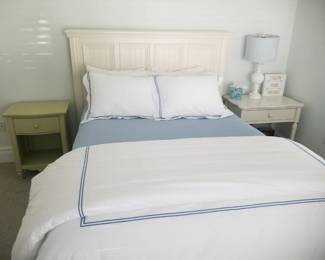 Queen bed; nightstand; table lamp; end table