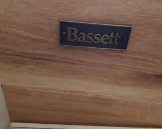 Bassett 6-drawer dresser with mirror