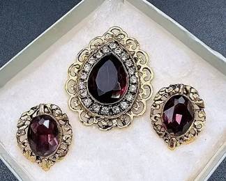 Vintage Gold-toned Filigree Brooch And Clip-on Earring Set