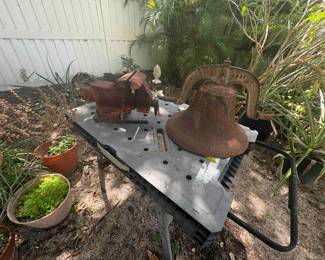 outdoor bell vise