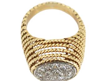 Tested 18k Gold and Diamond Ring - Gross 10.8 g.