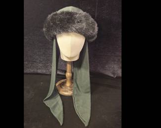 Vintage 80s Black Faux Fur Winter Hat with neck ties