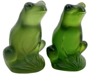 2pc Lalique Satin-Finished Green Crystal Frogs
