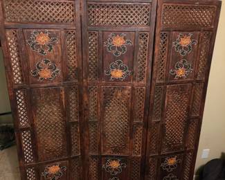 Wooden room divider