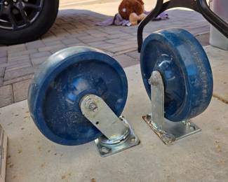 Hefty wheels 1 w/ lock and swivel