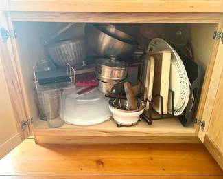 Large Kitchen Mystery Lot with Bamboo Cutting Board & Salad Spinner