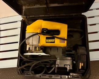 DeWalt Corded Orbital Jigsaw with Hard Case (Works)
