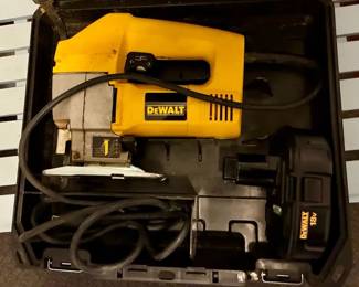 DeWalt Corded Orbital Jigsaw with Hard Case (Works)