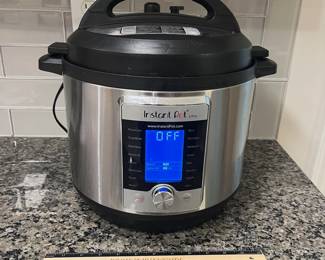 H72 - $40. Instant Pot Ultra 60 6Qt Pressure Cooker.