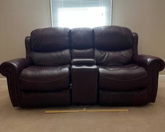 H76 - $600. Cindy Crawford Home Love Seat with 2 Electric Reclining Seats. Measures 76.5” W x 33” D x floor to seat 19” X floor to back 39” Tall. Really good condition. Has a few scuffs. Located on the 2nd story. Please have 2 strong people to move.