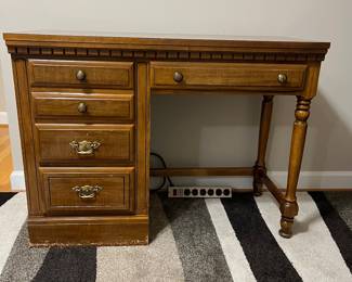 H84 - $60. 2 Piece Desk with Hutch. Desk measures 40.5” W x 18” D x 30.25“ Tall. Top shelf unit measures 40“ W x 11.25” D x 44.5” Tall. Everything works - minor surface wear - see photos.
