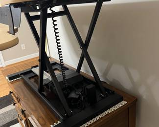 H83 - $100. VersaDesk Power Pro Electric Standing Desk. Measures 36” Wide. Raises up to 20” high.